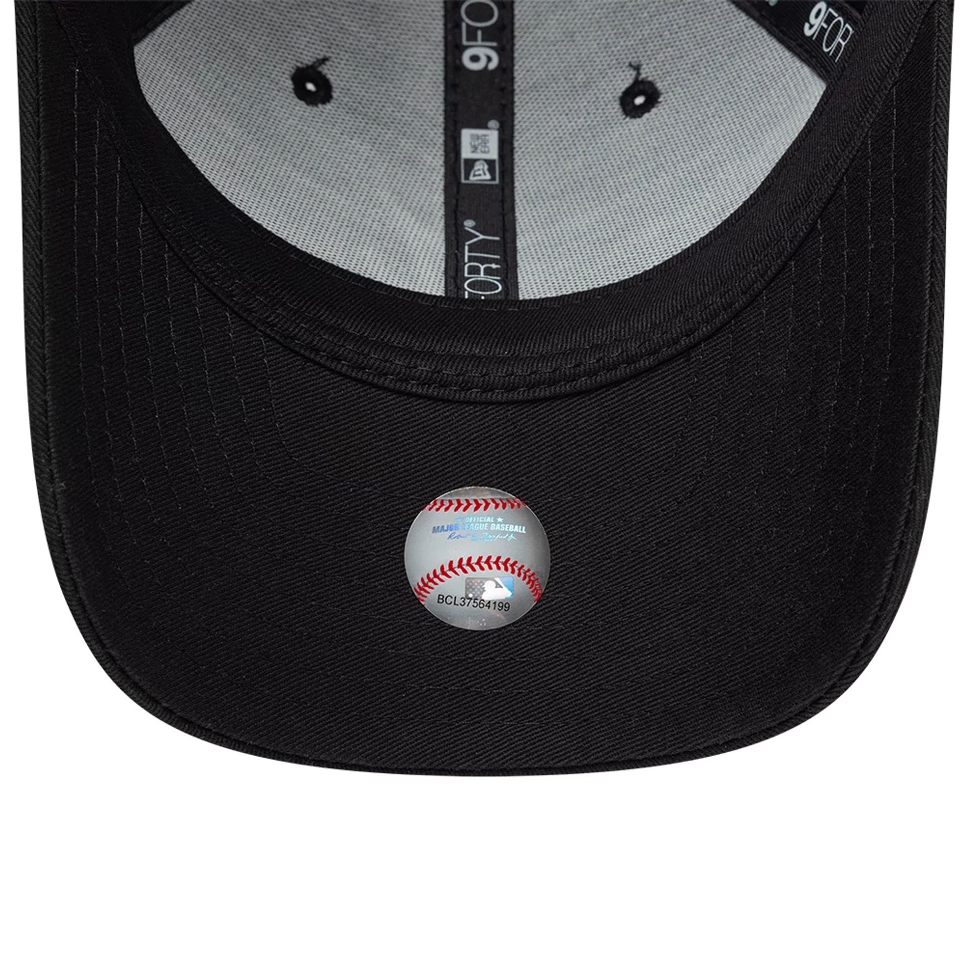Atlanta Braves MLB Black 9FORTY M-Crown Adjustable Cap - Image 7
