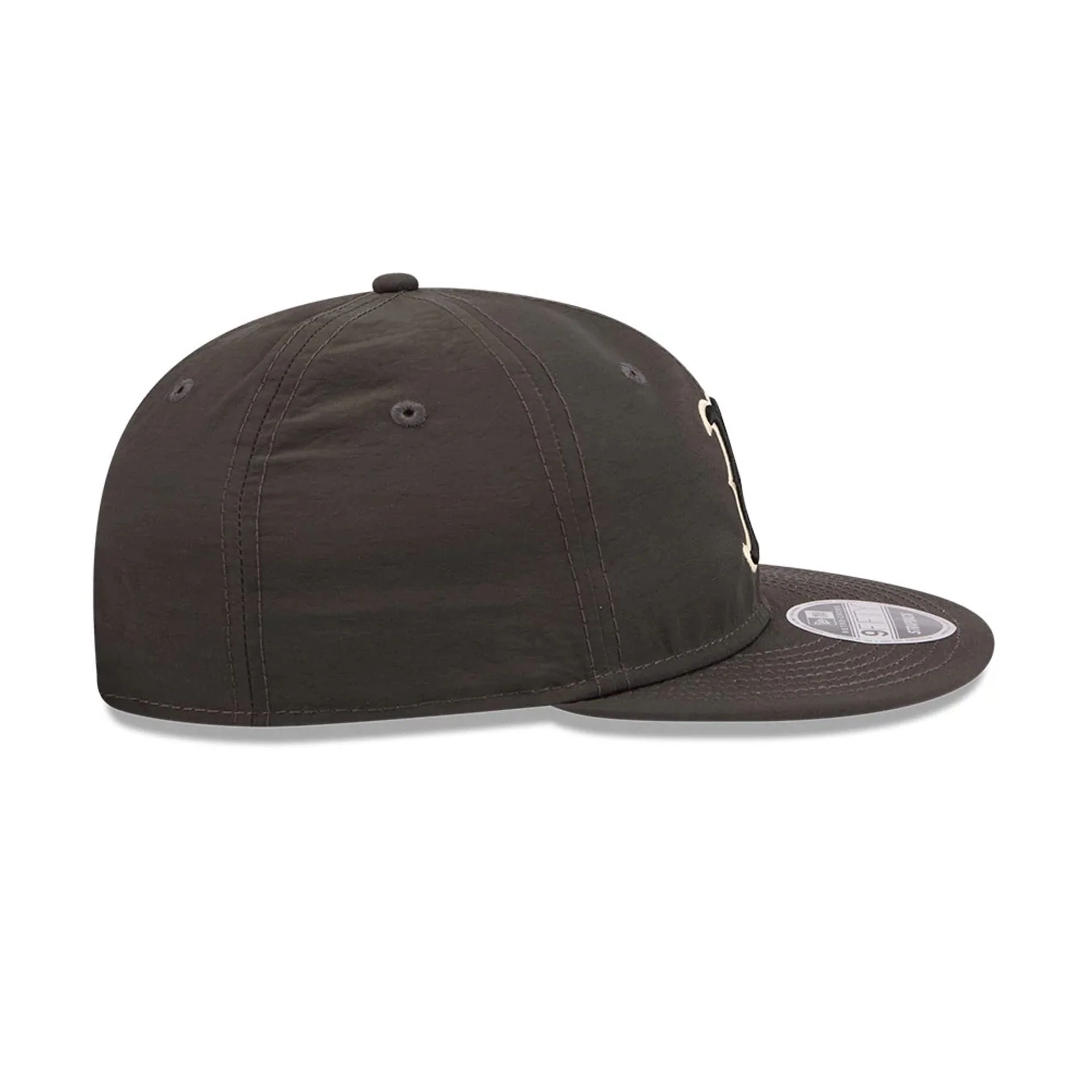 Boston Red Sox MLB Nylon Black Retro Crown 9FIFTY Adjustable Cap - Image 6