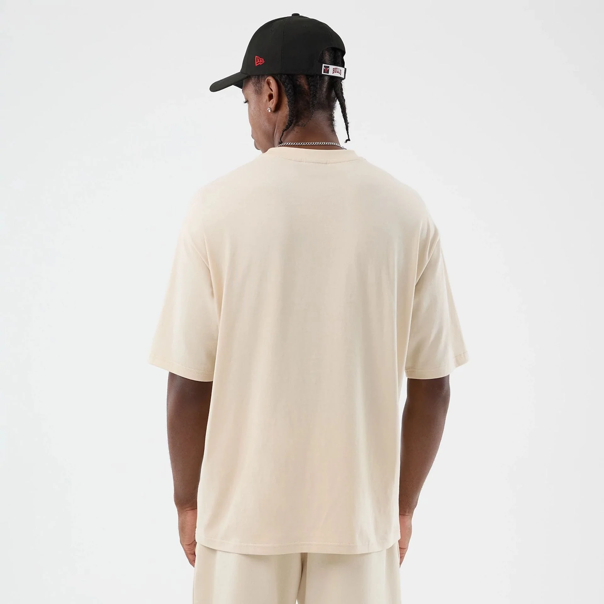 Chicago Bulls NBA Core Plus Light Beige Oversized T-Shirt - Image 2