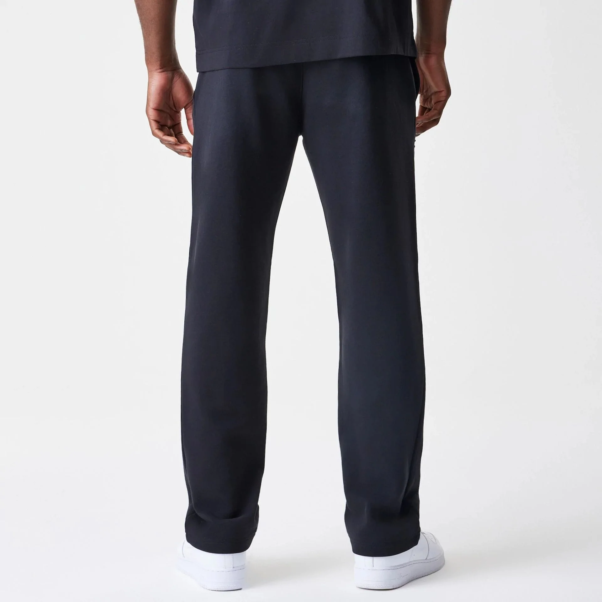 Chicago Bulls NBA Linear Black Straight Leg Joggers - Image 2