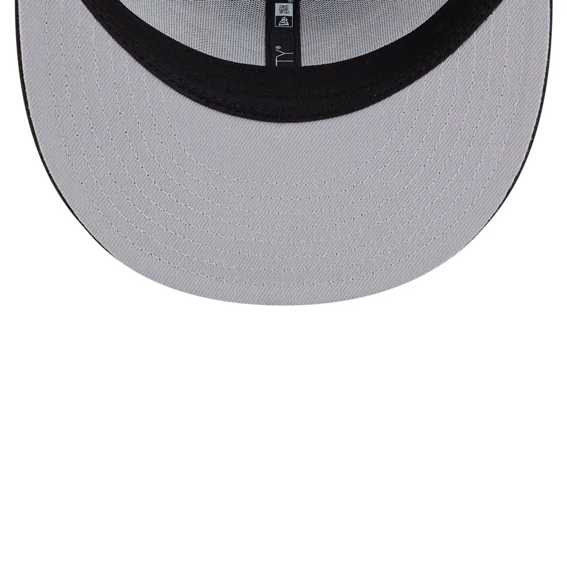 Chicago White Sox MLB Evergreen Black 9FIFTY Trucker Adjustable Cap - Image 2
