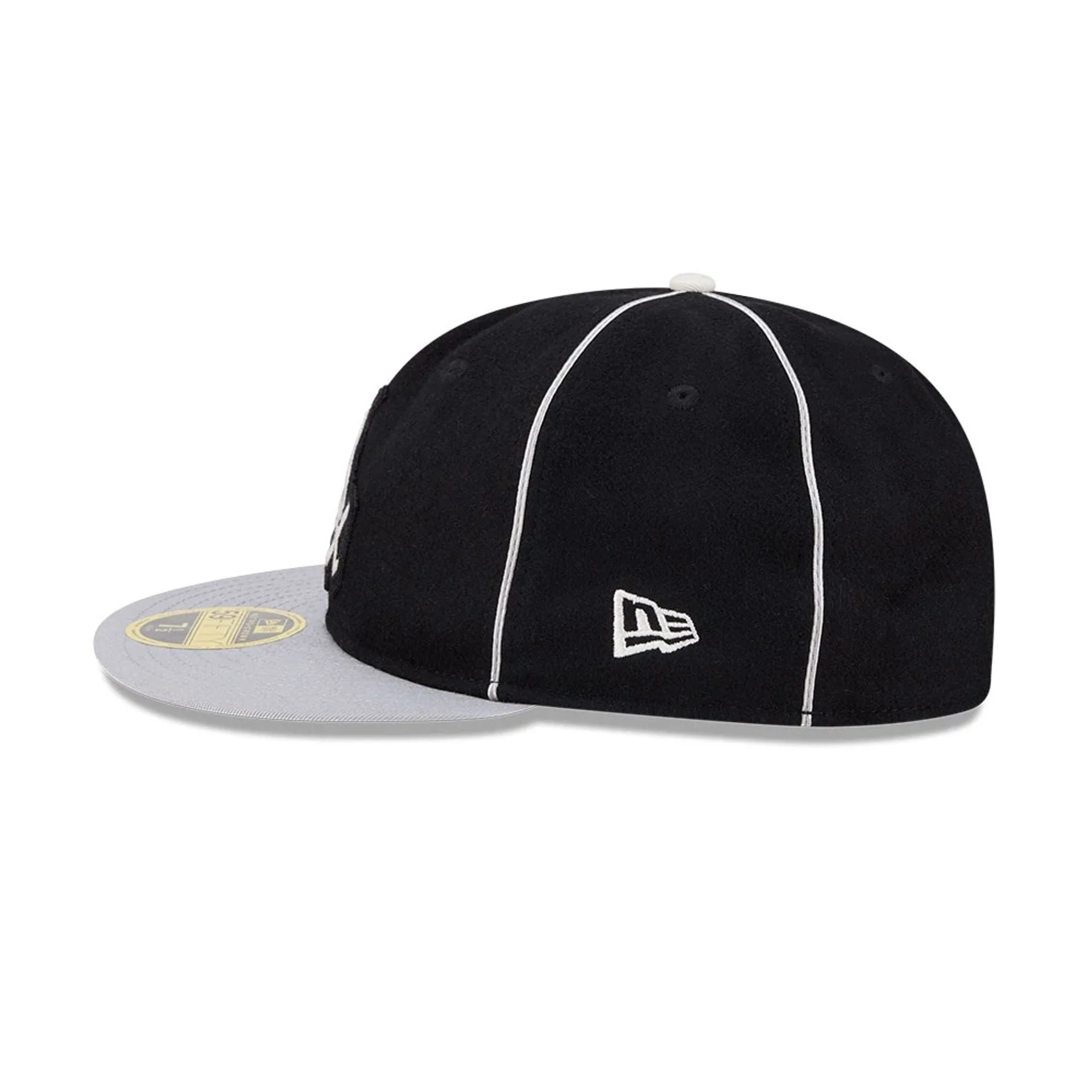 Chicago White Sox MLB Felt Logo Black Retro Crown 59FIFTY Fitted Cap - Image 6
