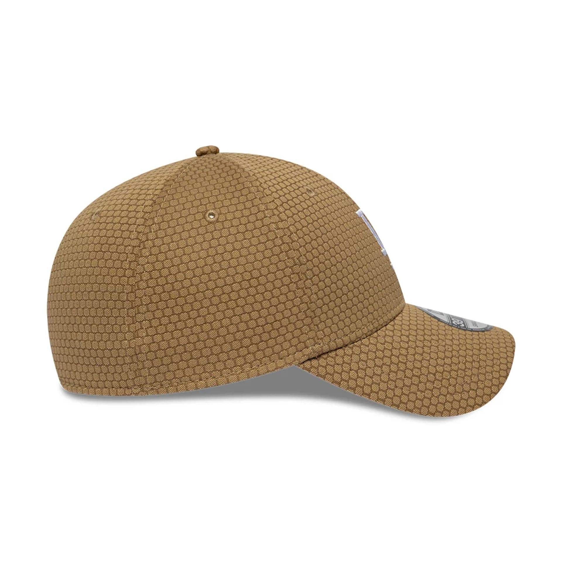 LA Dodgers MLB Tech Dark Beige 39THIRTY Stretch Fit Cap - Image 6