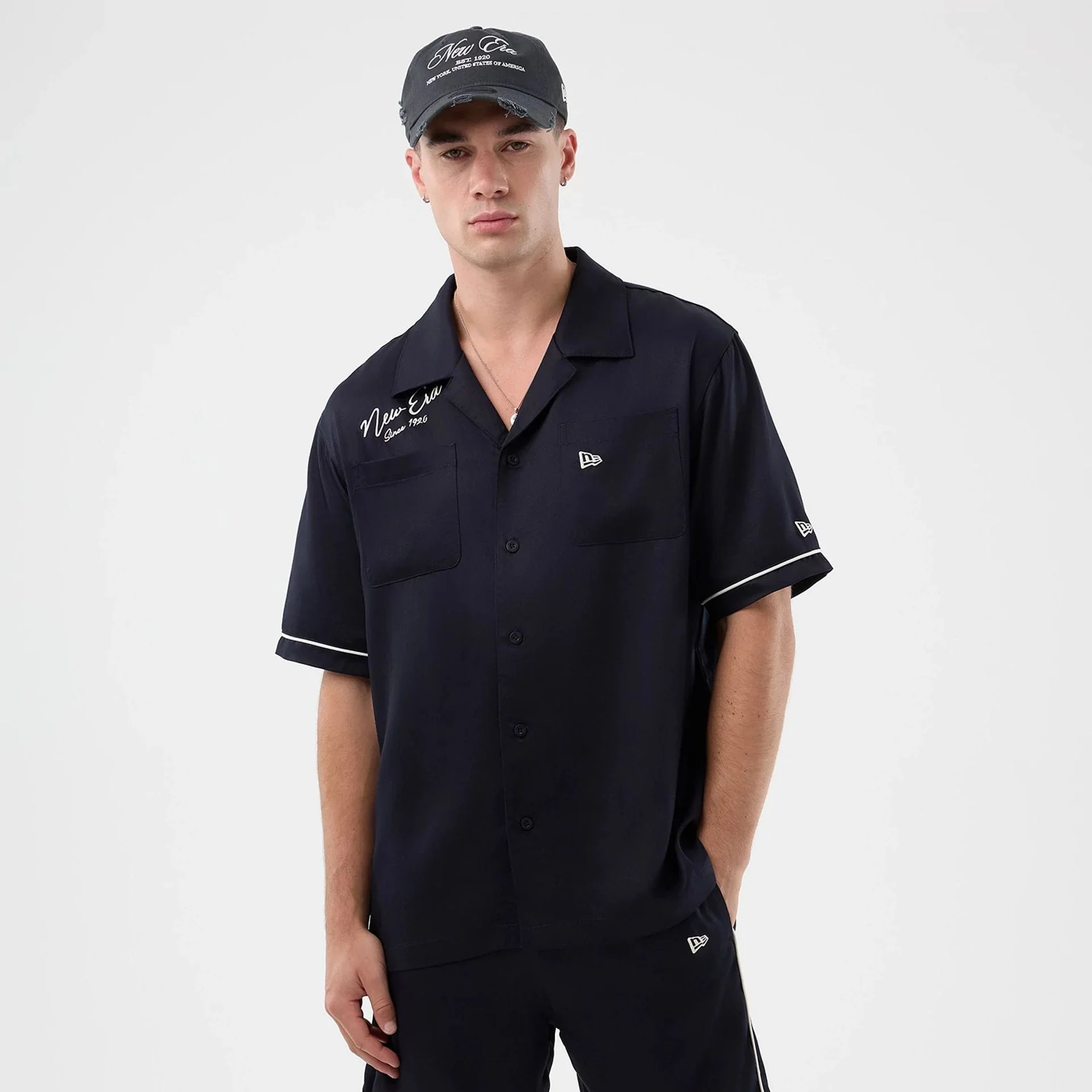 New Era Graphic Revere Navy Short Sleeve Shirt - Image 3