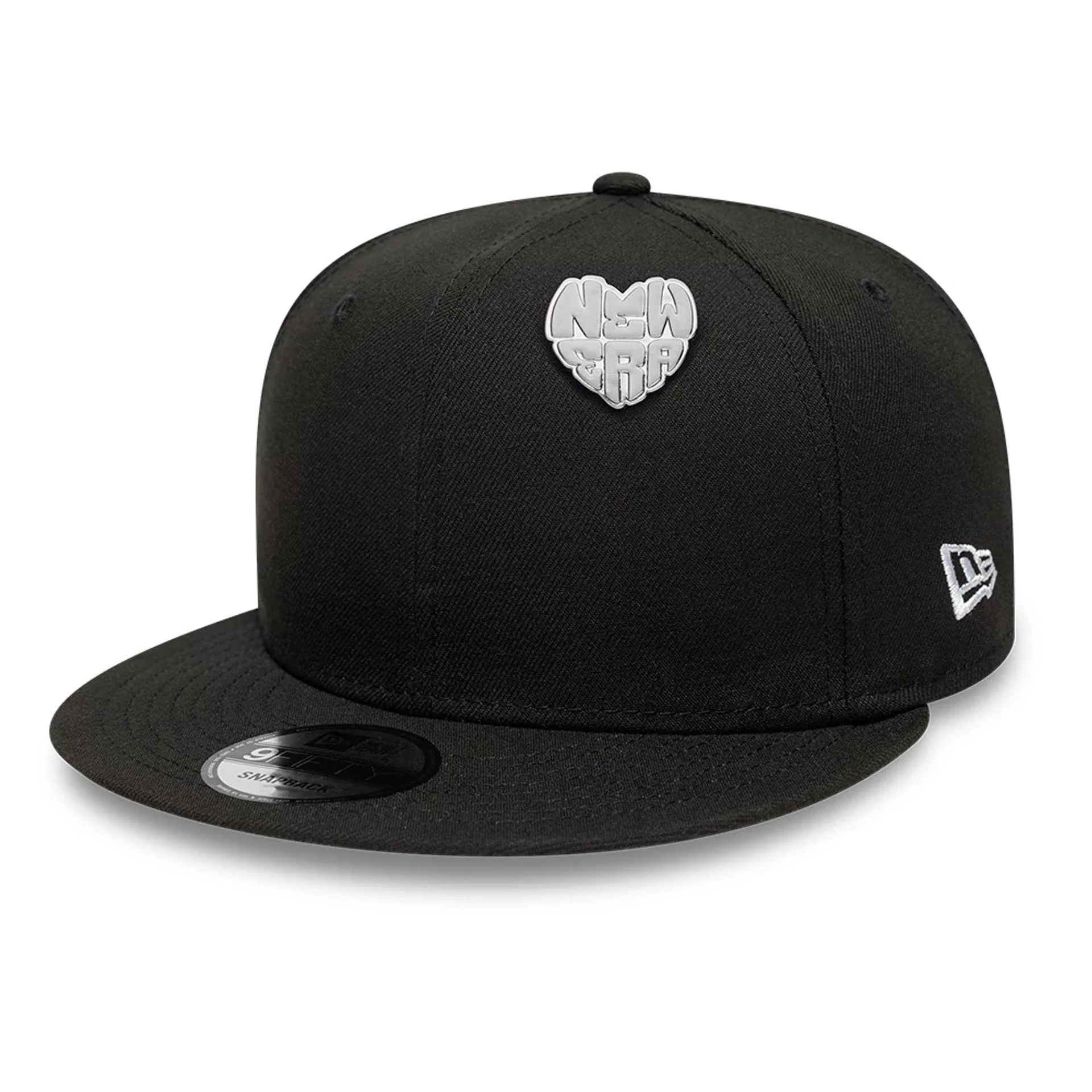 New Era Heart Silver Pin Badge - Image 2