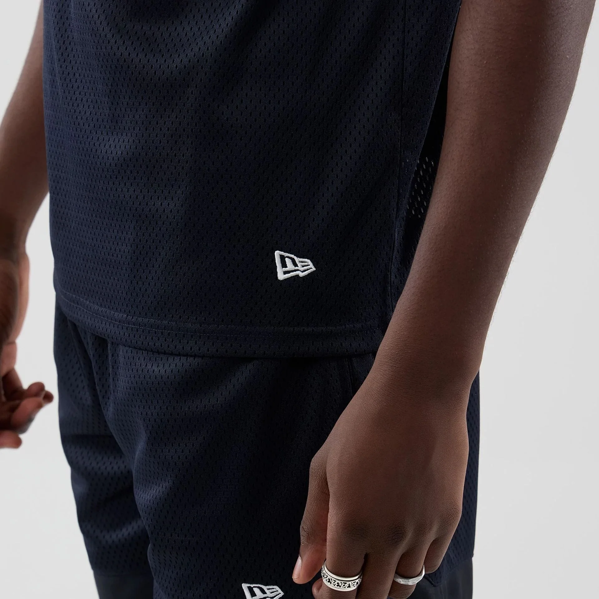 New Era Mesh Navy Oversized T-Shirt - Image 5