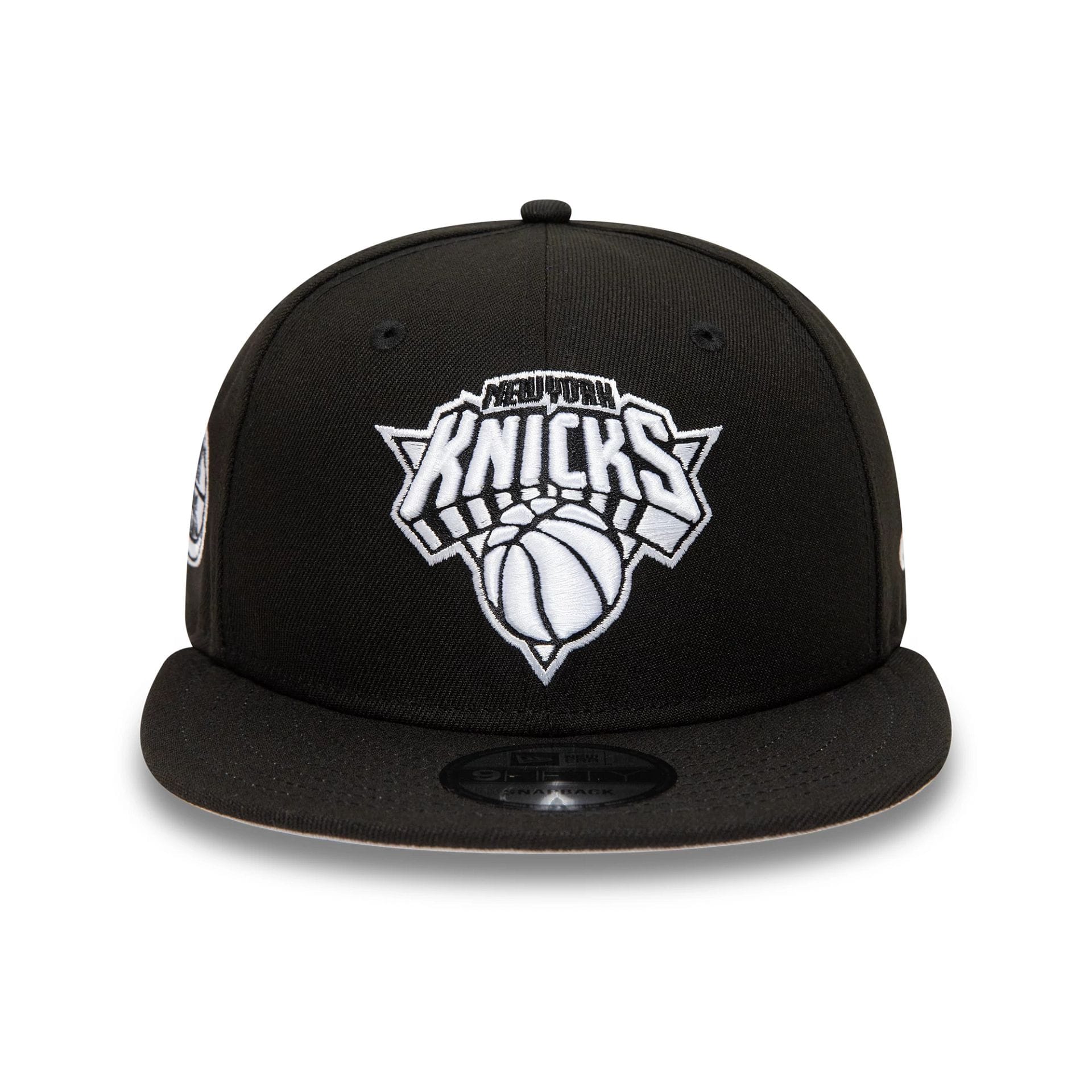 New York Knicks NBA Black 9FIFTY Snapback Adjustable Cap - Image 4