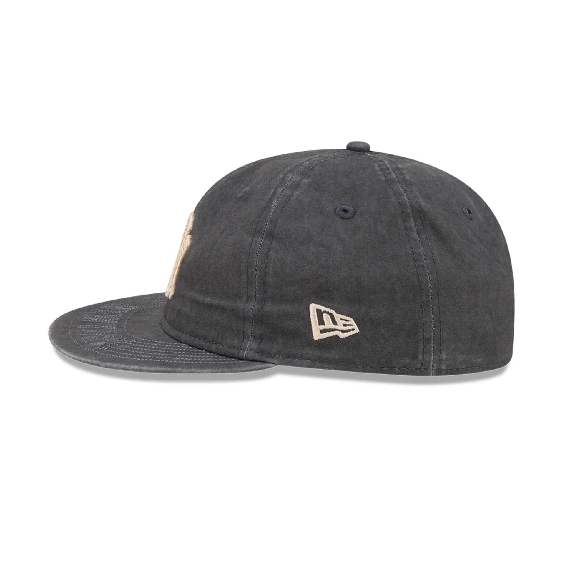 New York Yankees MLB 59FIFTY Day Black Retro Crown 59FIFTY Fitted Cap - Image 5
