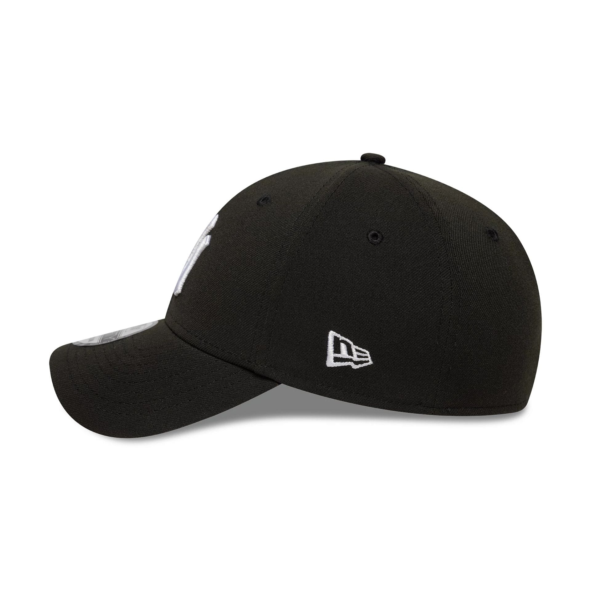 New York Yankees MLB Black 39THIRTY Stretch Fit Cap - Image 4