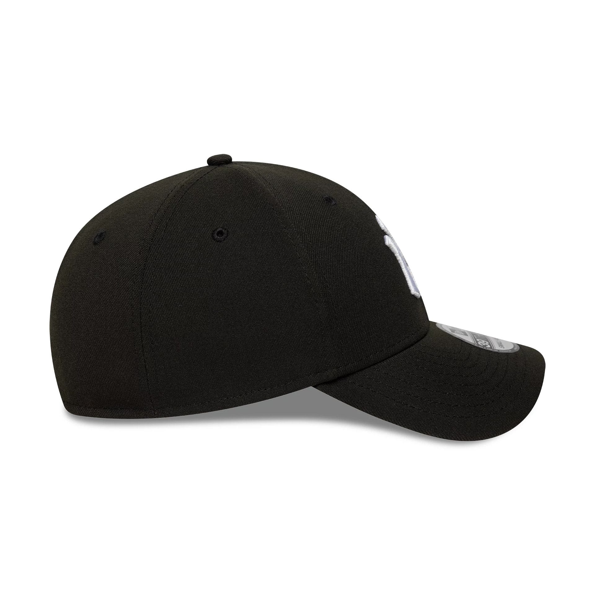New York Yankees MLB Black 39THIRTY Stretch Fit Cap - Image 5