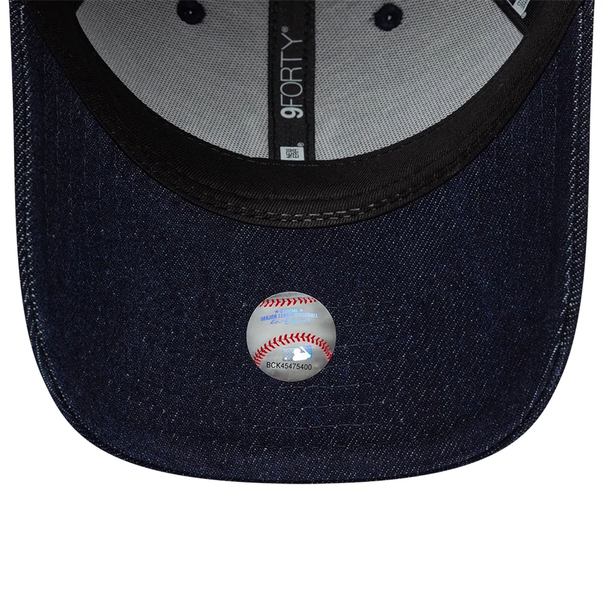New York Yankees MLB Denim Heart Navy 9FORTY Adjustable Cap - Image 7