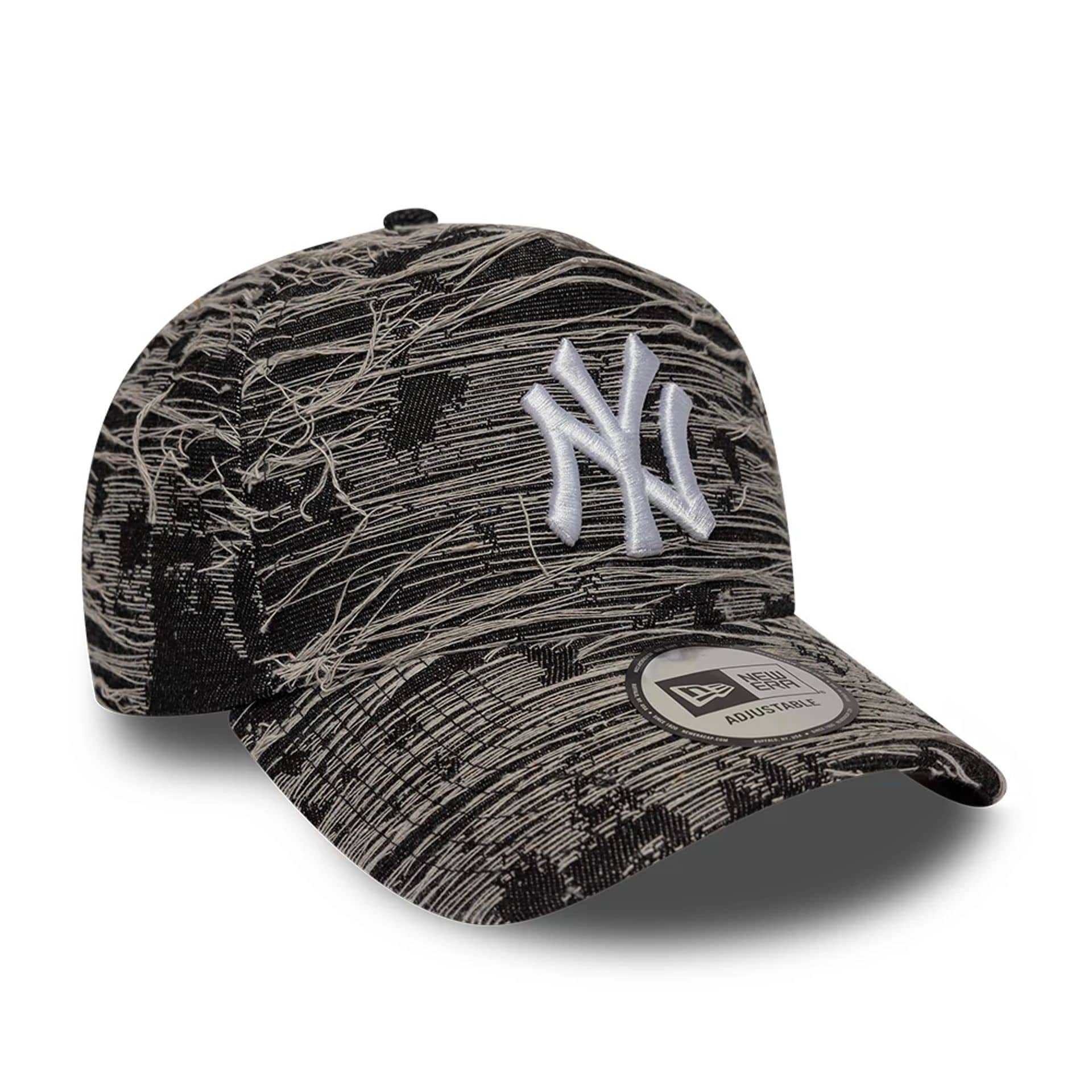 New York Yankees MLB Distressed Denim Black 9FORTY E-Frame Adjustable Cap - Image 3