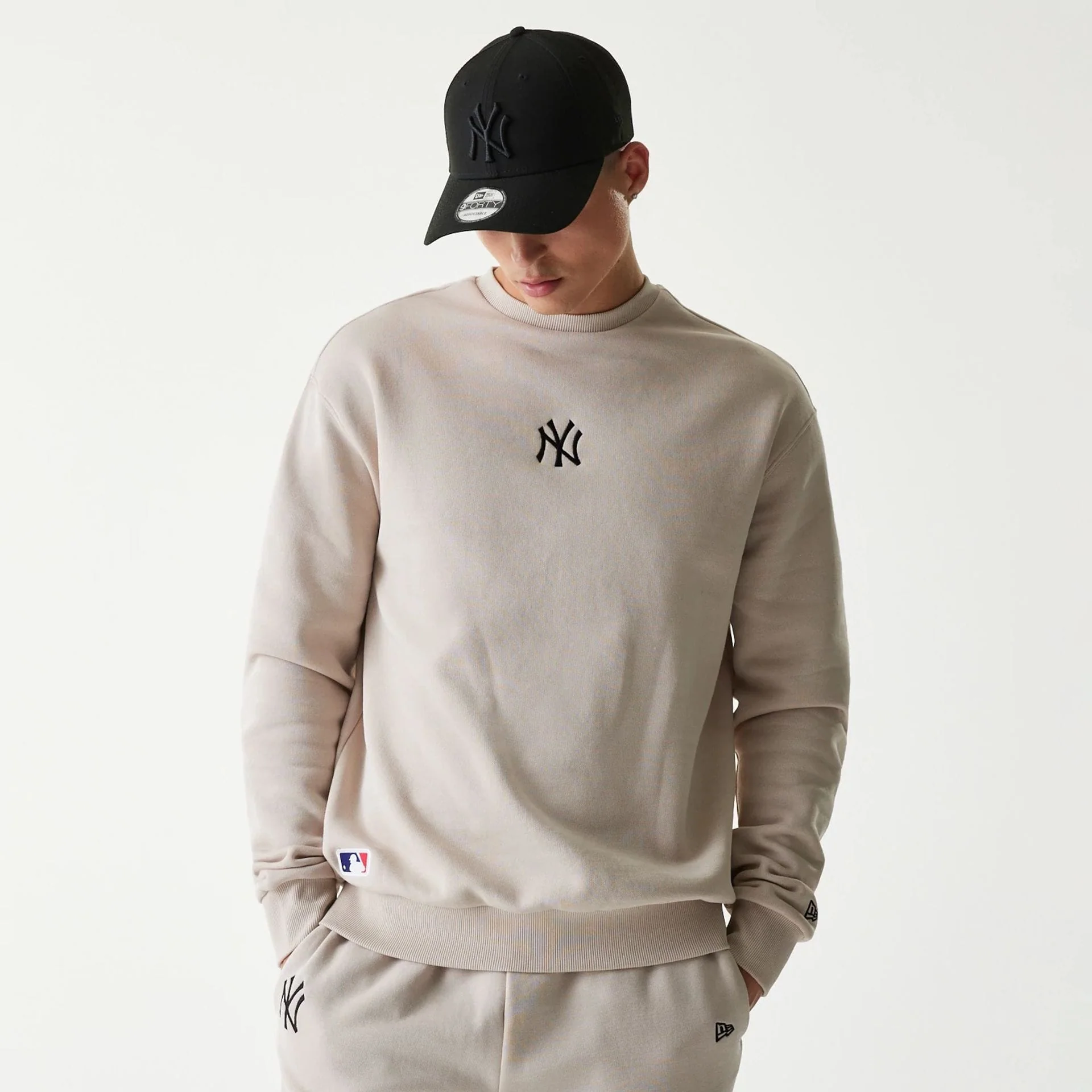New York Yankees MLB League Essential Midi Cream Oversized Crew Neck Sweater