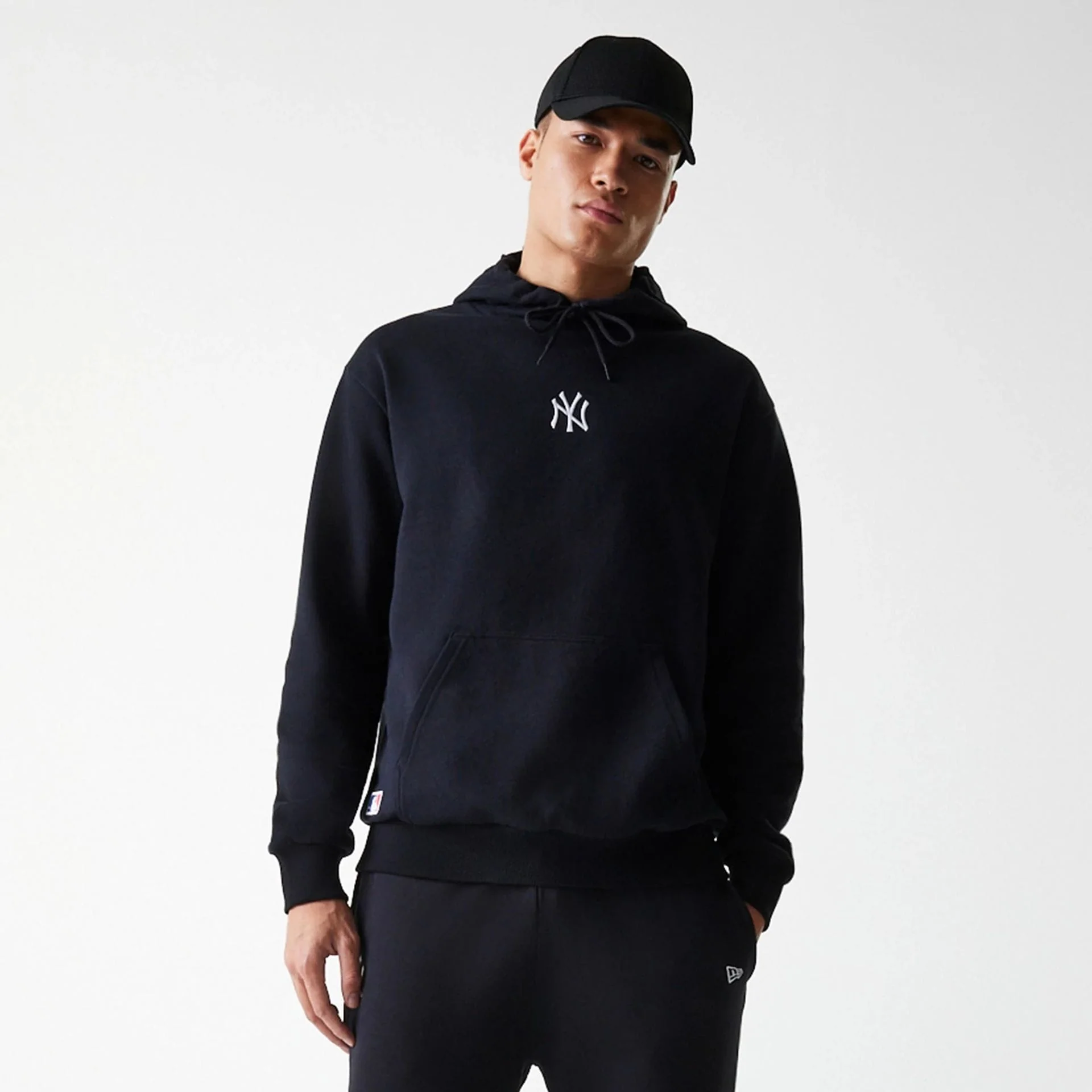New York Yankees MLB League Essential Midi French Terry Black Oversized Pullover Hoodie - Image 3
