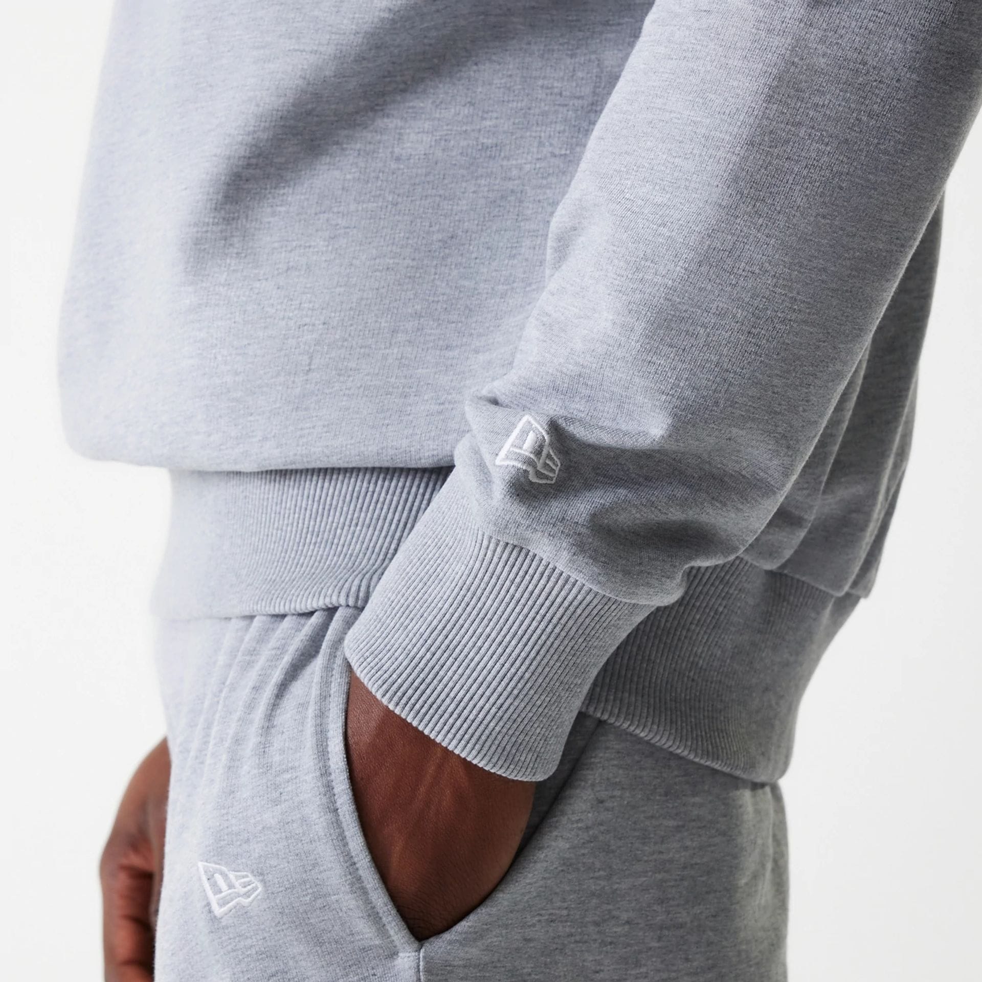 New York Yankees MLB League Essential Midi Grey Oversized Crew Neck Sweater - Image 6