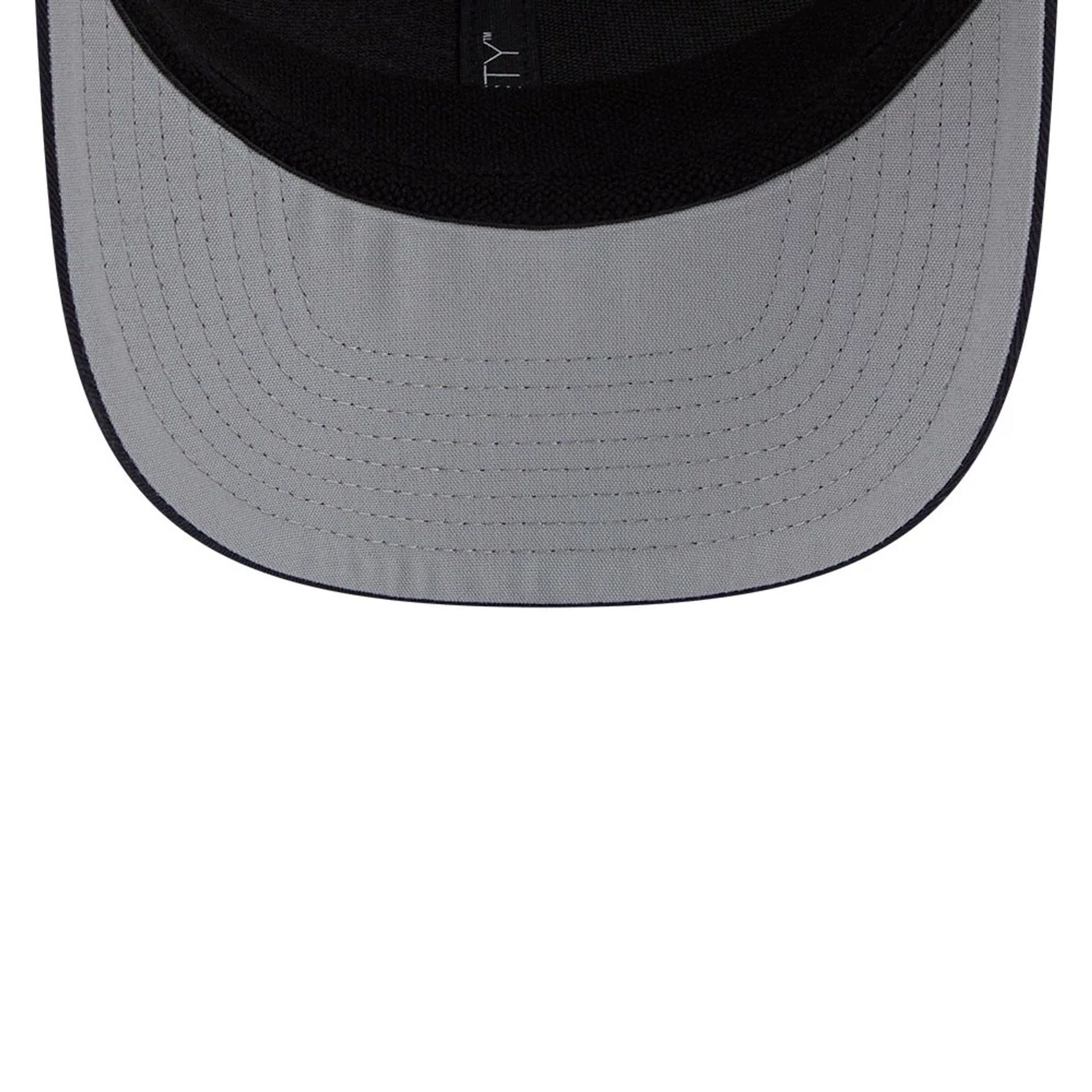 New York Yankees MLB Patch Navy 9SEVENTY Stretch Snap Adjustable Cap - Image 2