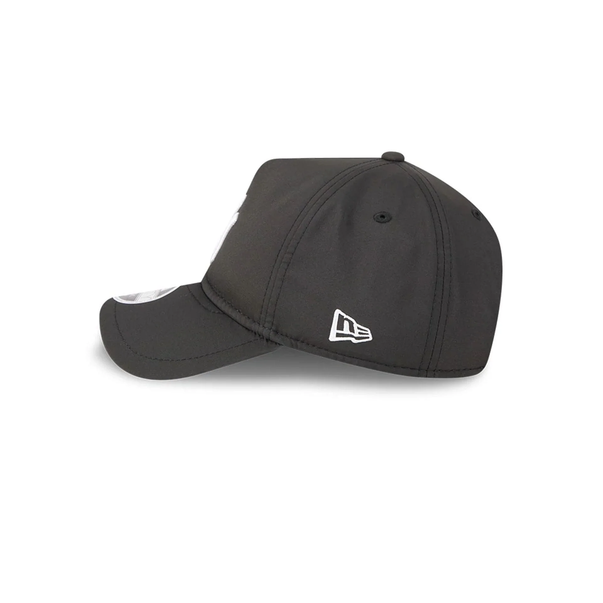 New York Yankees MLB Quickstrike Black 9FORTY Apex Adjustable Cap - Image 5