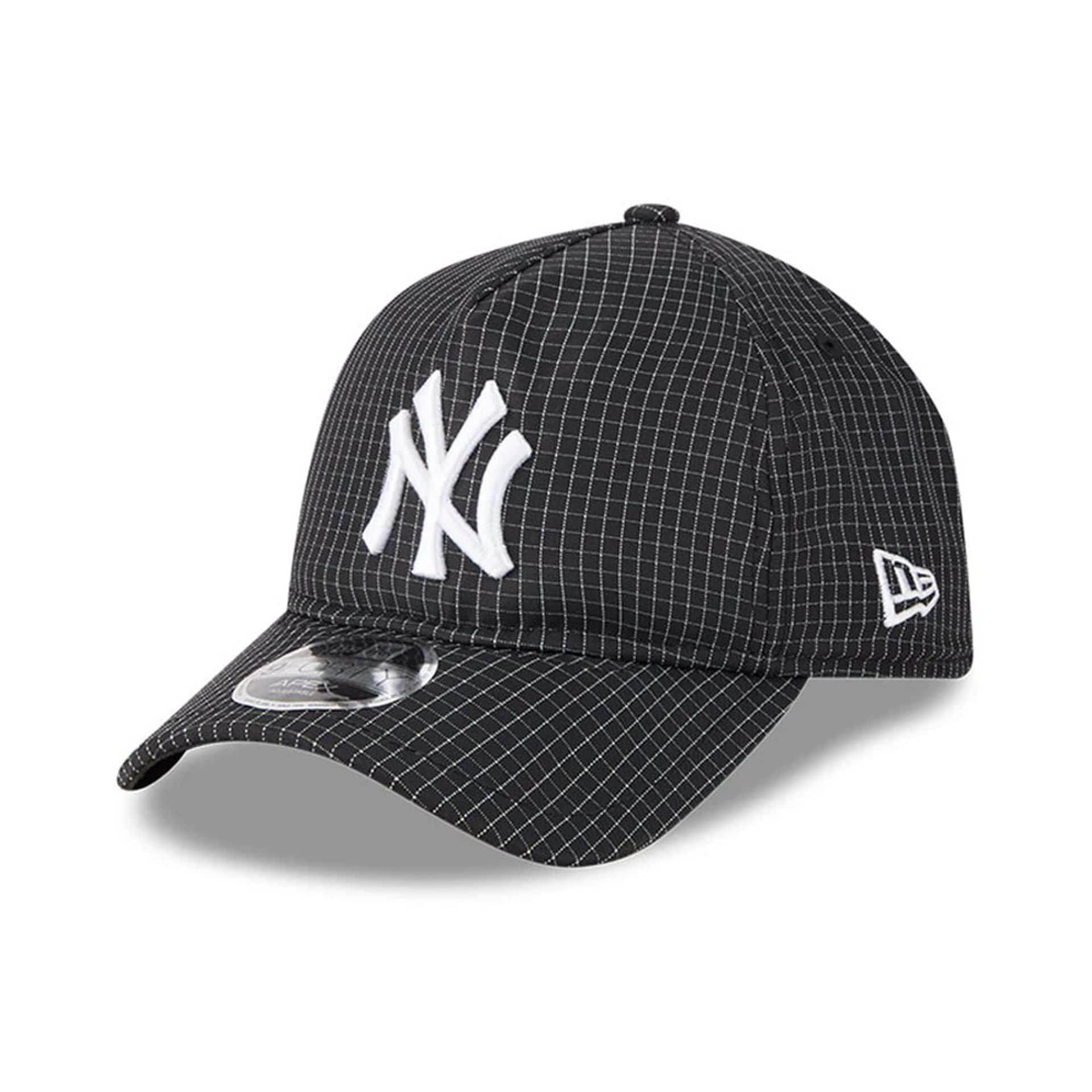 New York Yankees MLB Quickstrike Black 9FORTY Apex Adjustable Cap