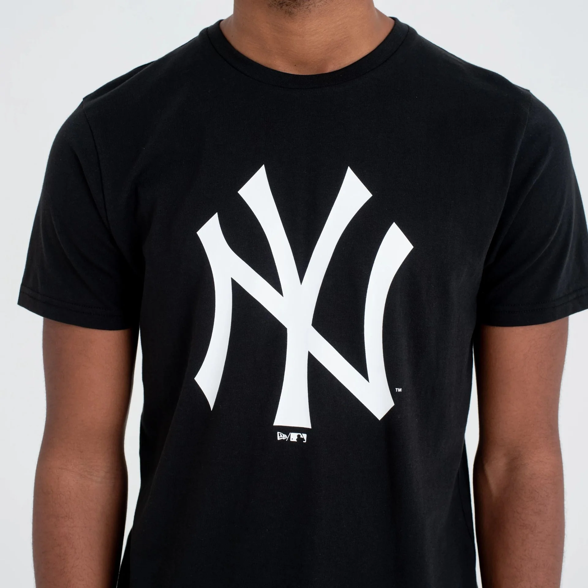New York Yankees MLB Regular Black T-Shirt - Image 4