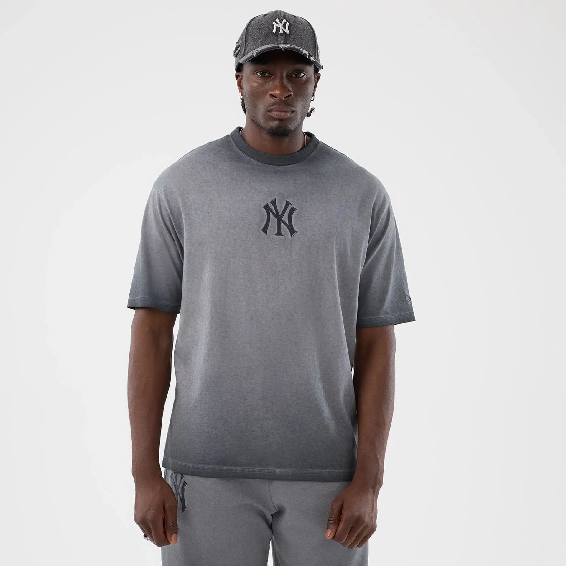 New York Yankees MLB Washed Logo Black T-Shirt