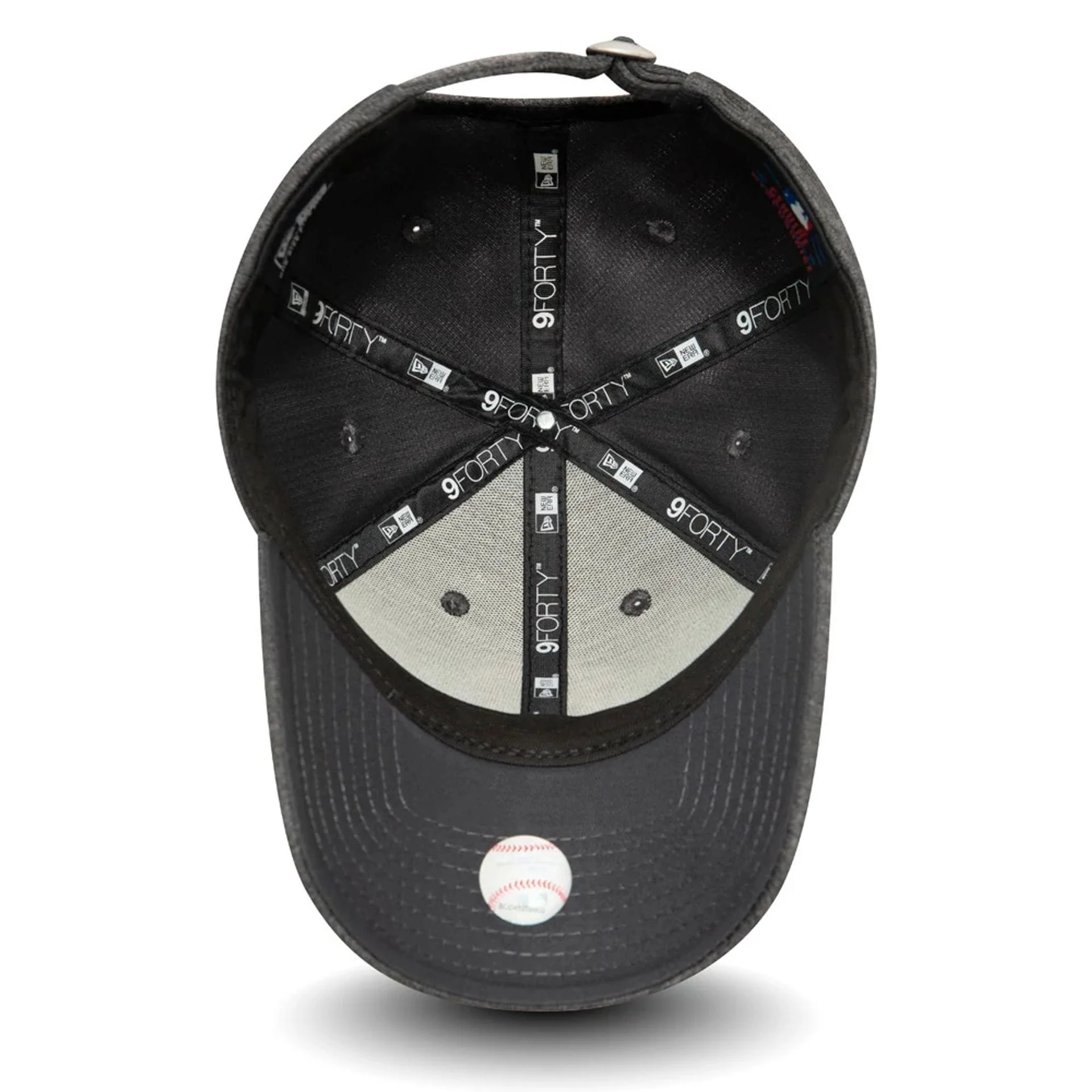 New York Yankees Womens Tech Grey 9FORTY Cap - Image 3