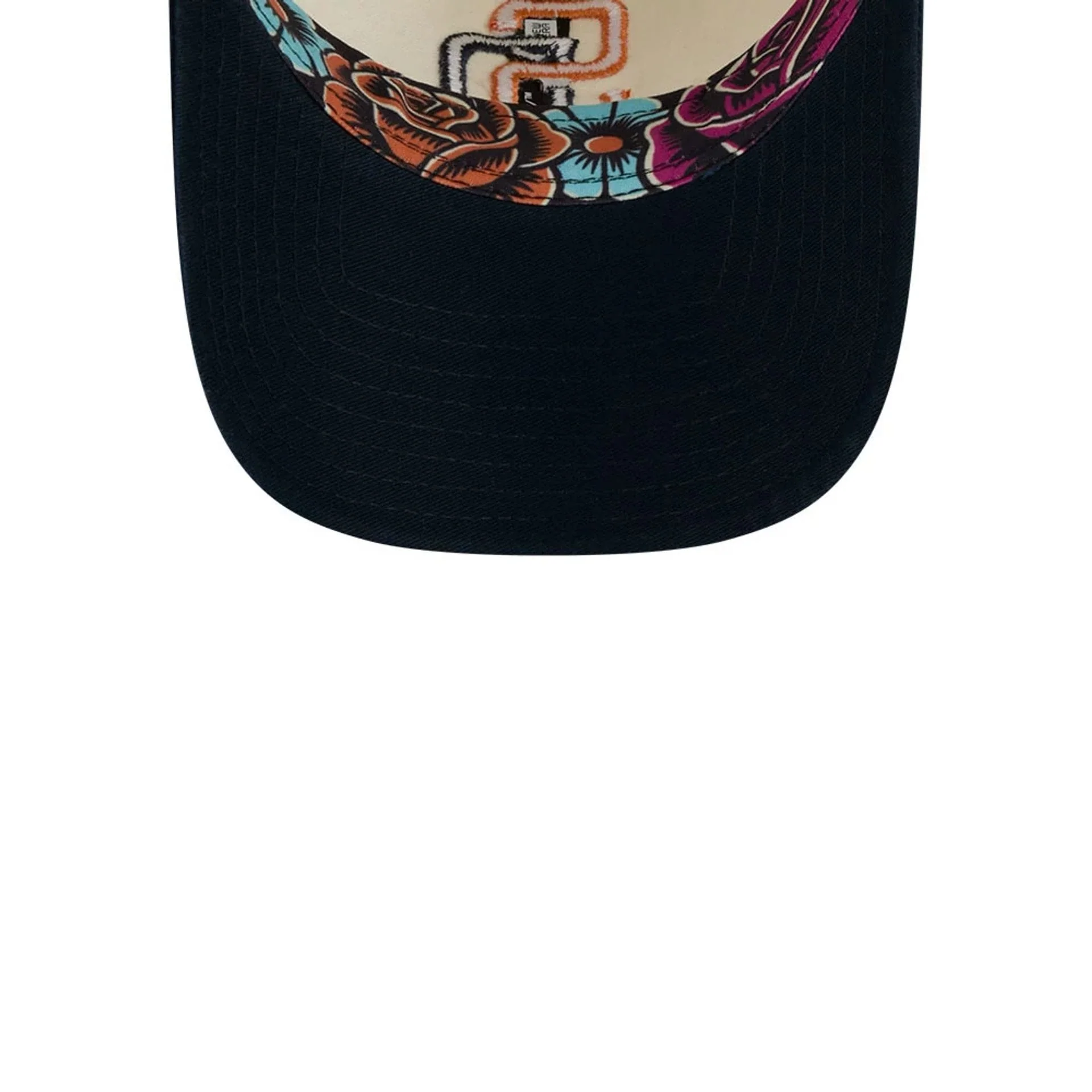 San Diego Padres MLB City Connect Cream 9TWENTY Adjustable Cap - Image 2