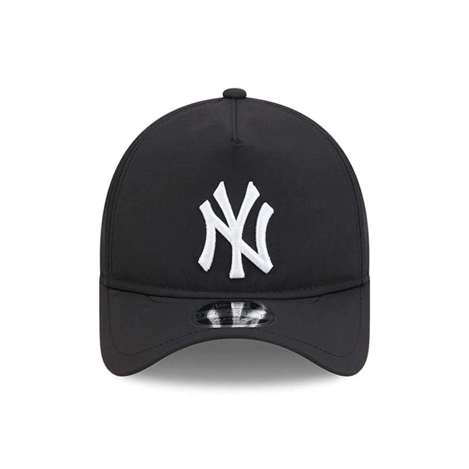 Yankees MLB Quickstrike Black 9FORTY Apex Adjustable Cap - Image 2
